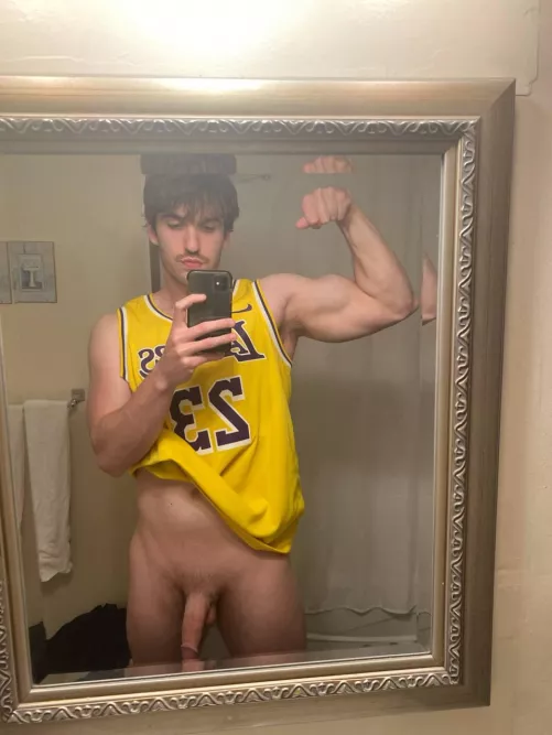 Can I dunk on you 🤪