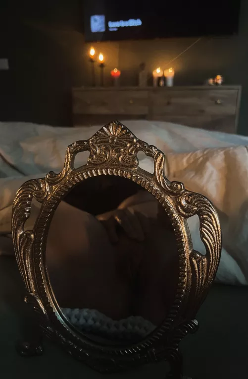 Heard you liked your meals in bed 