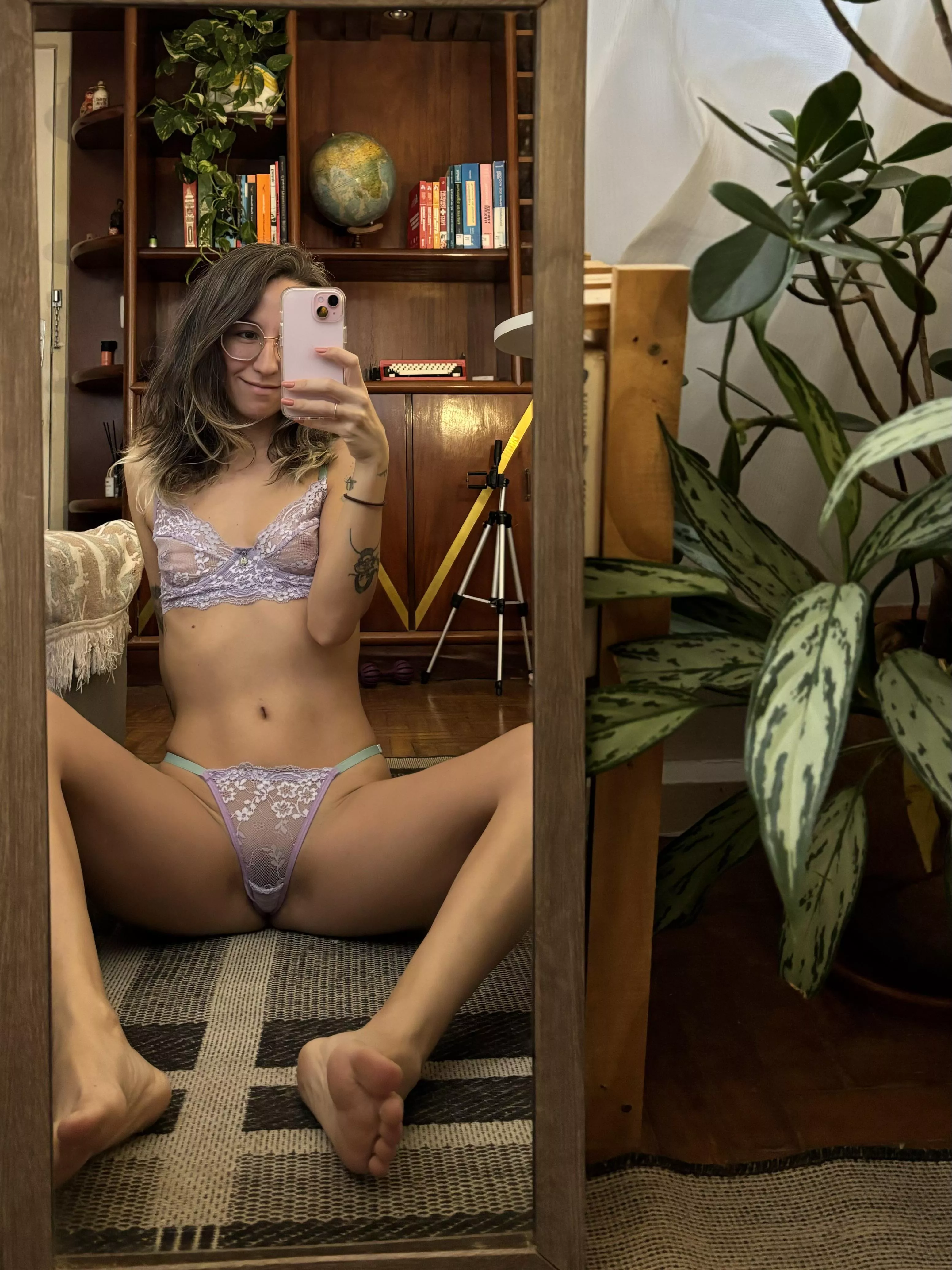 Hope you like tinny girls like me 