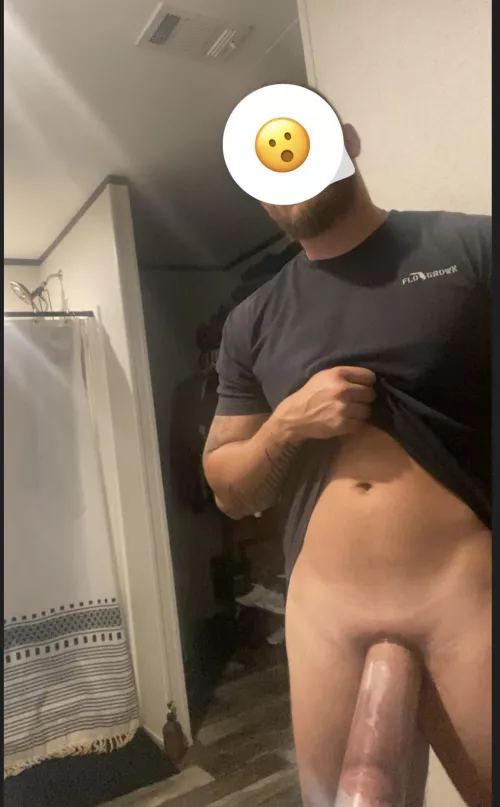 I keep that thang on me!🍆