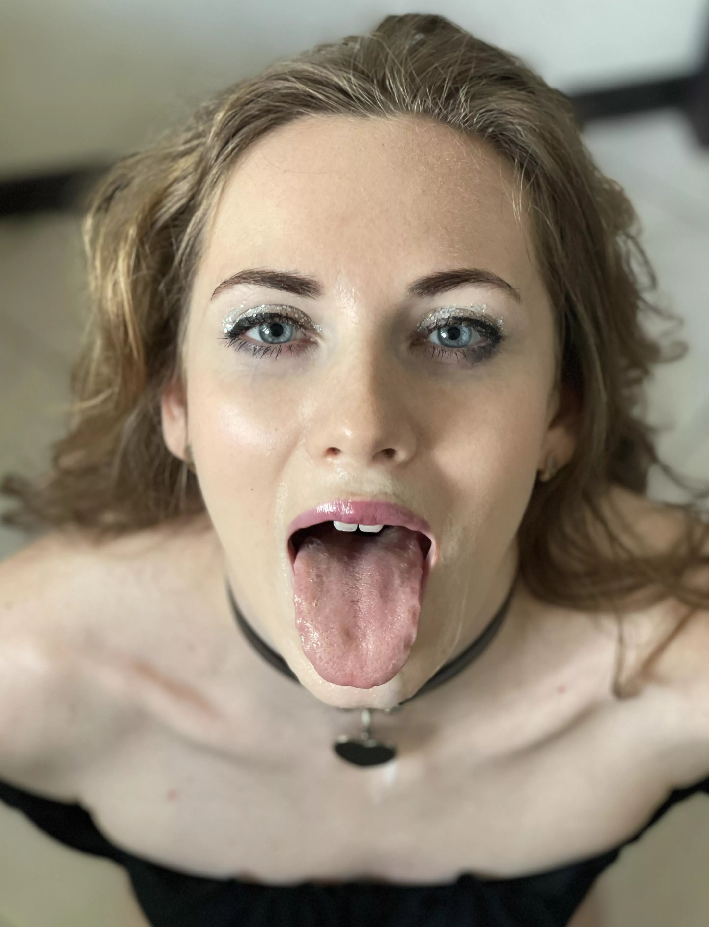 I like it when my tongue is covered with cum
