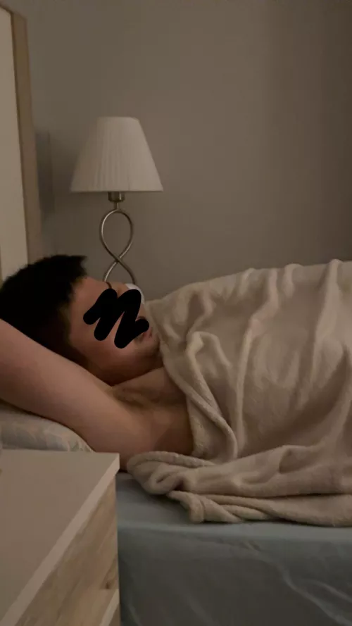 my brother’s pits 🤤🤤