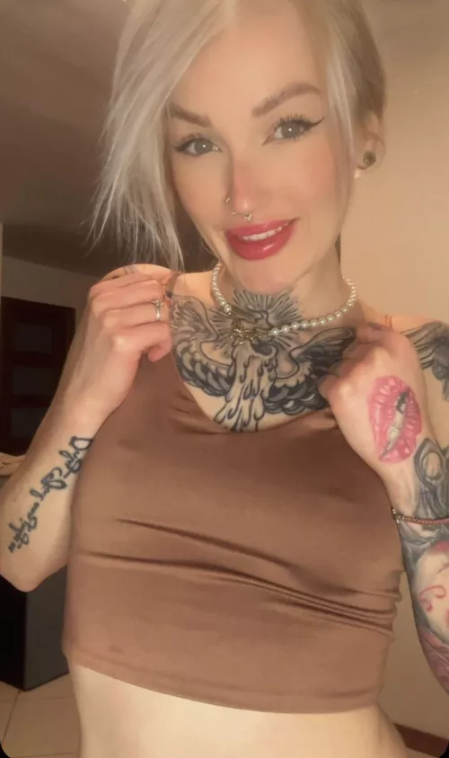 my parents are out and i have nothing to do today..