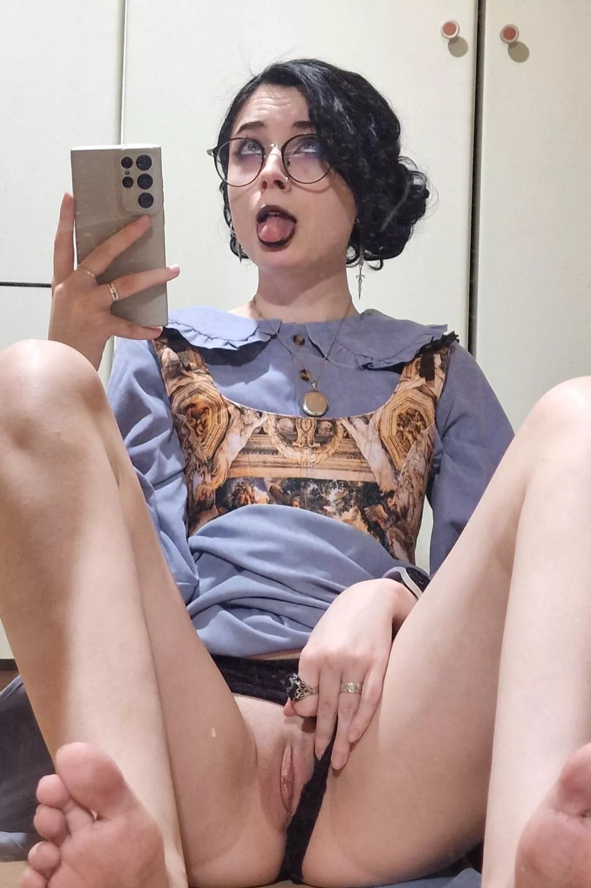 Obediently waiting for a load