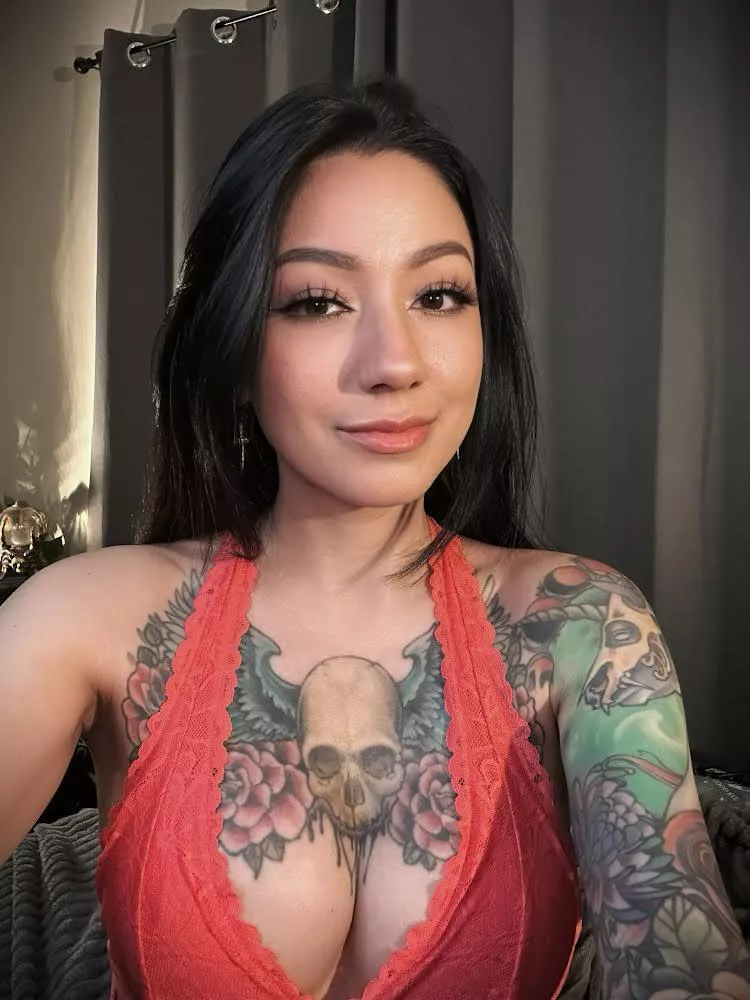 You should see my chest piece without a top 😏