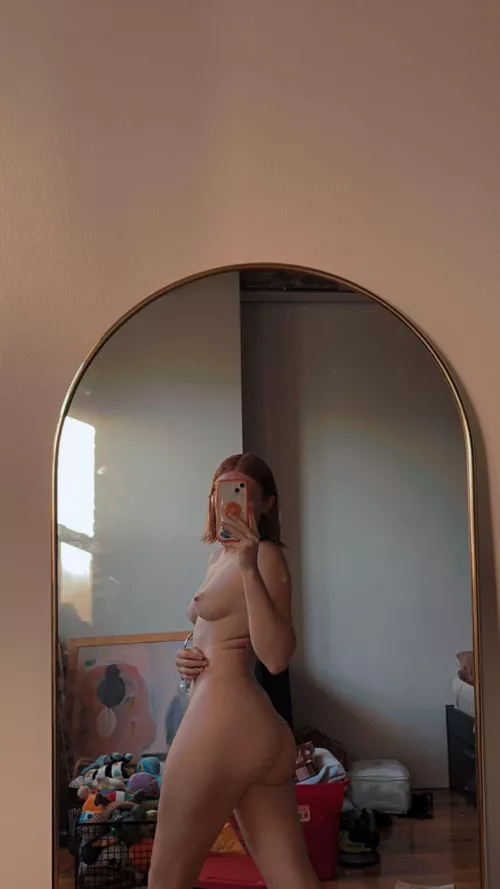 you'd take a couple hot naked pictures of me in the mirror, wouldn't you