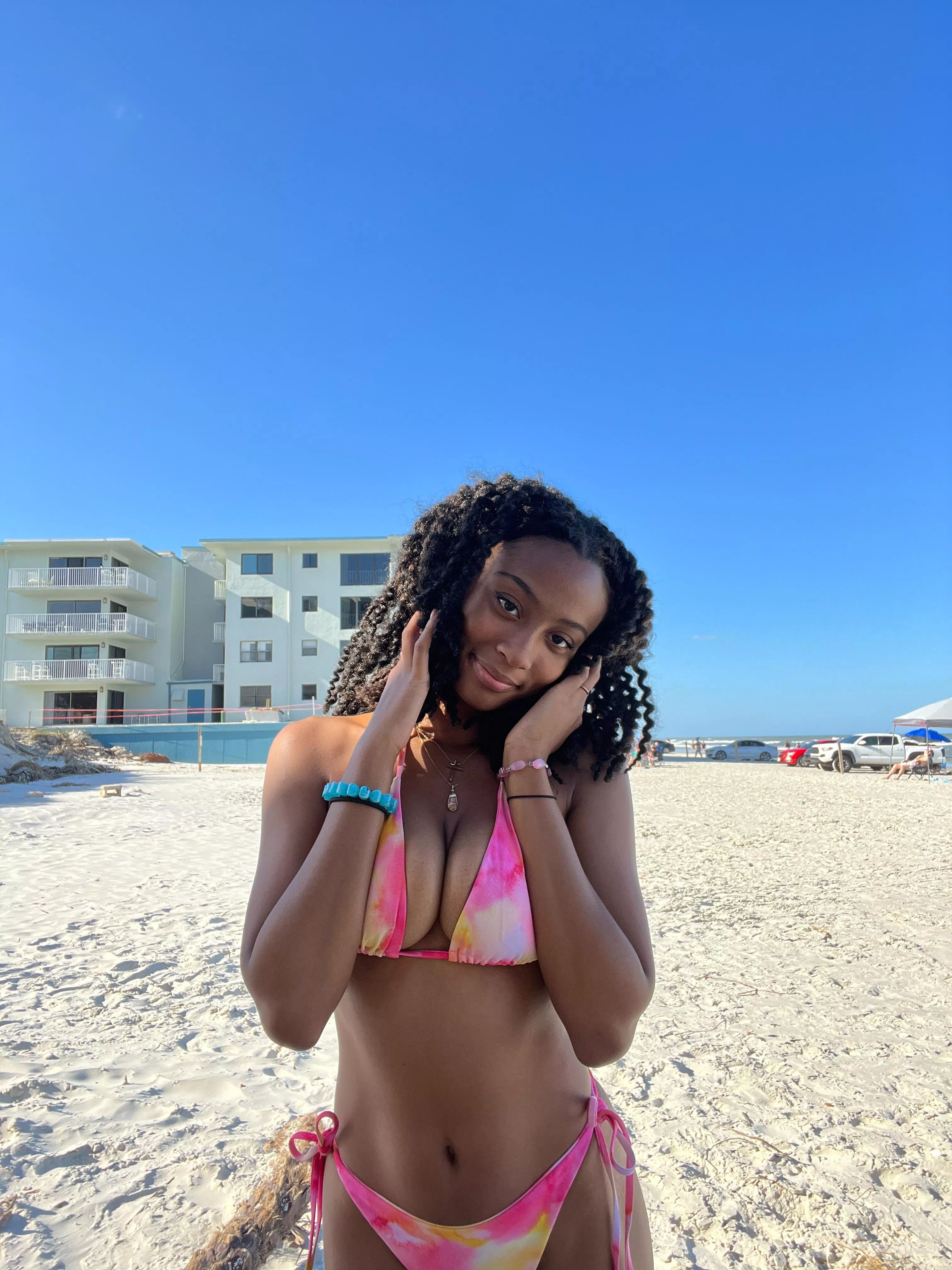 Are you into mixed girls …?