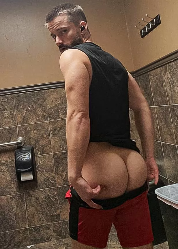 Bubble butt reporting for duty