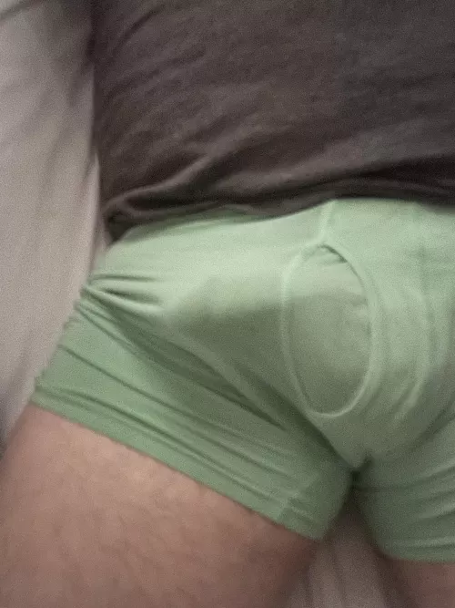 Green looks good on me