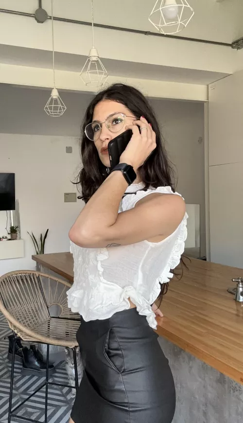 Is this outfit good in the office?