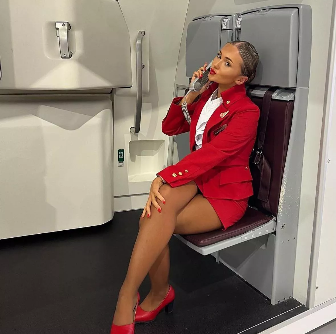 Lady in red 🇦🇺