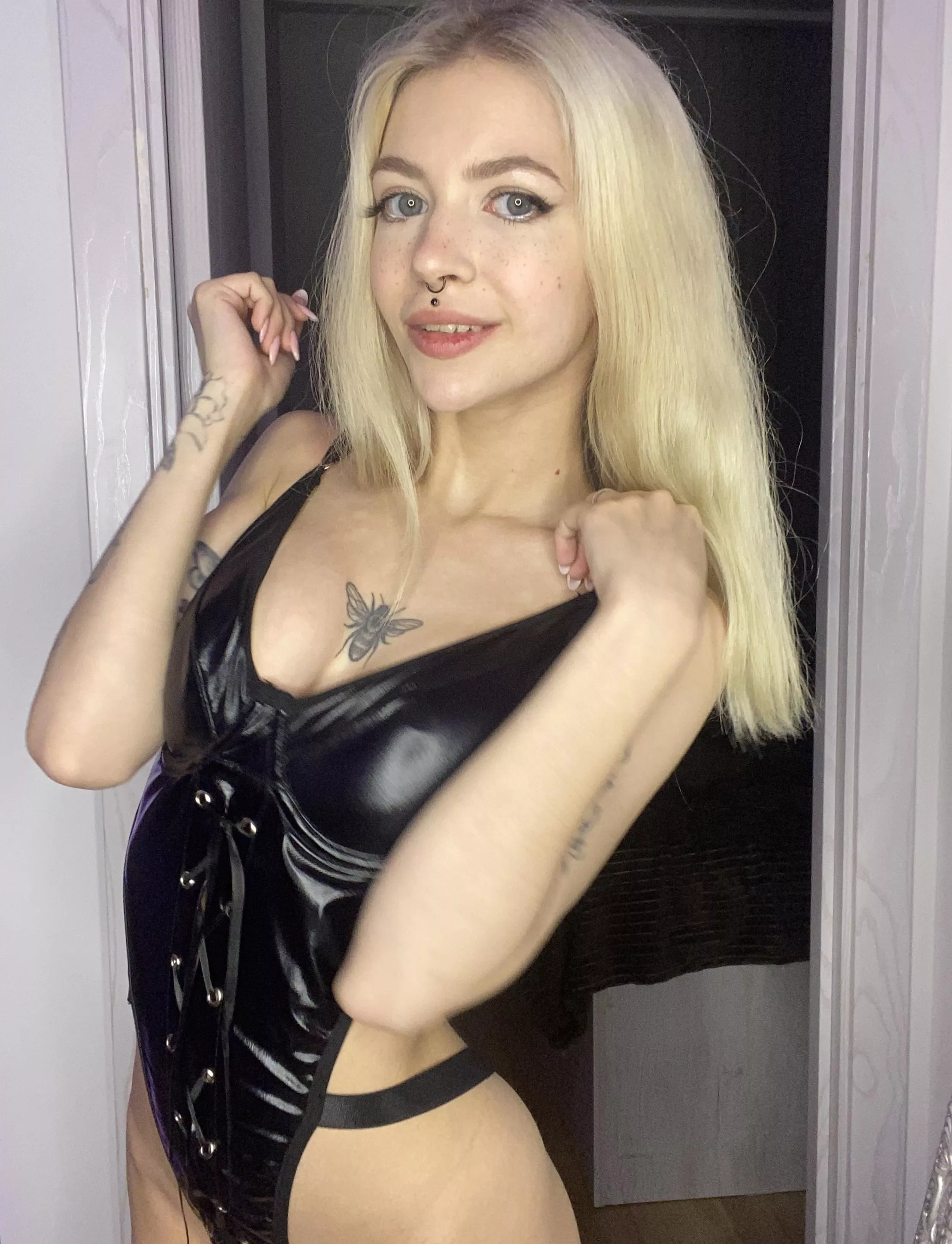 People say I have a pretty smile