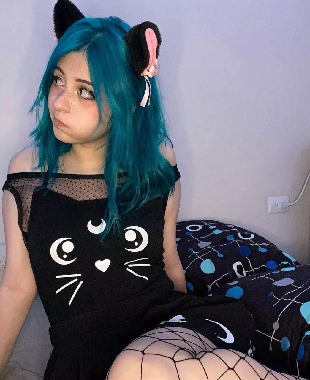 rip my fishnet and fuck me through the hole