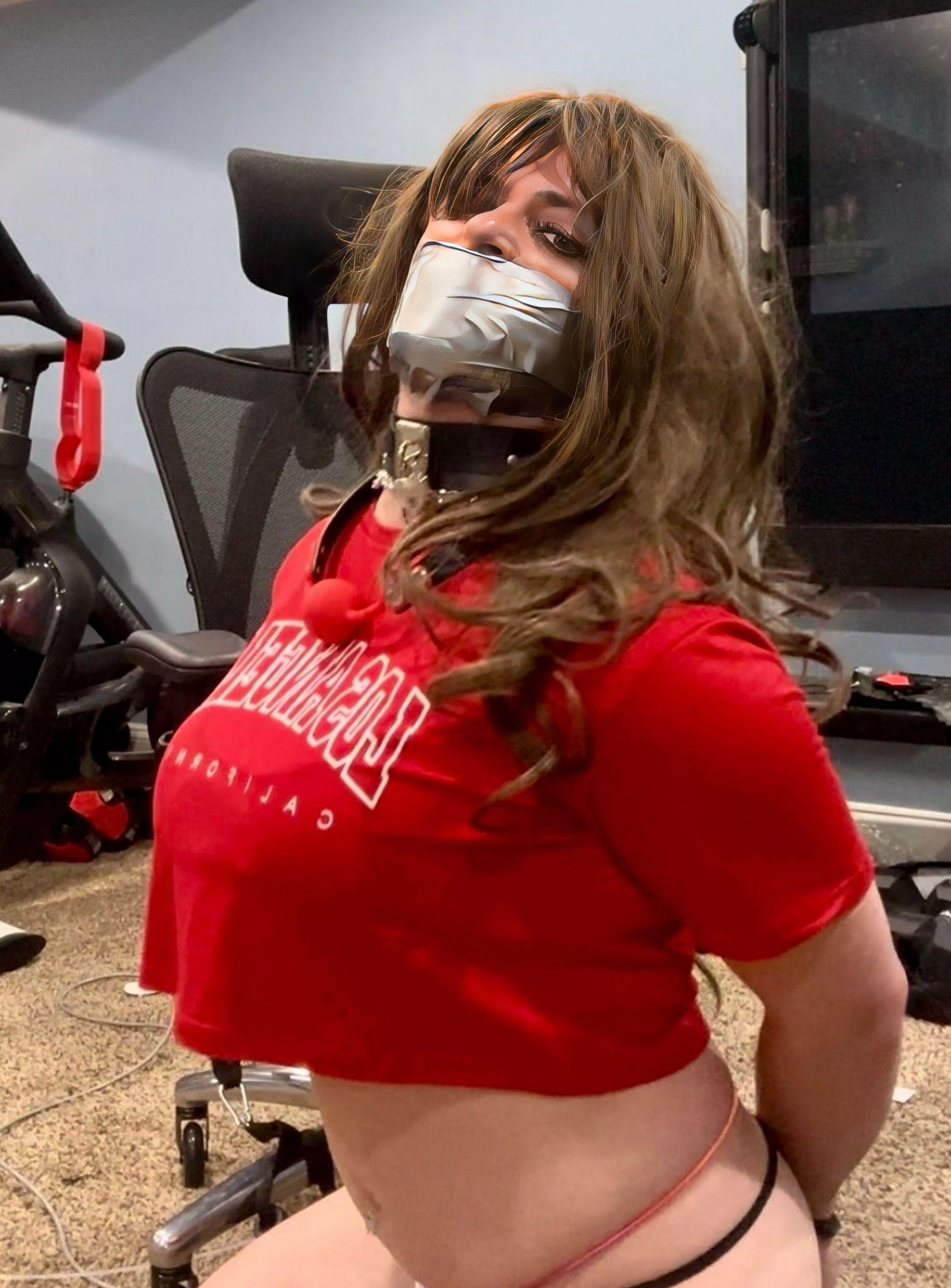 Someone help me! Love tying myself up but especially gagging myself :)