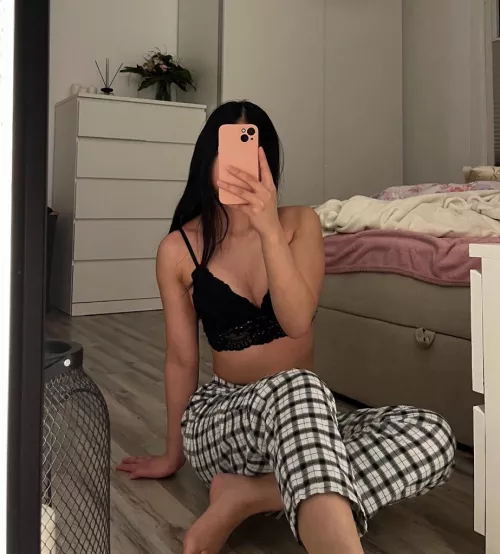 Tap you over for cozy time~