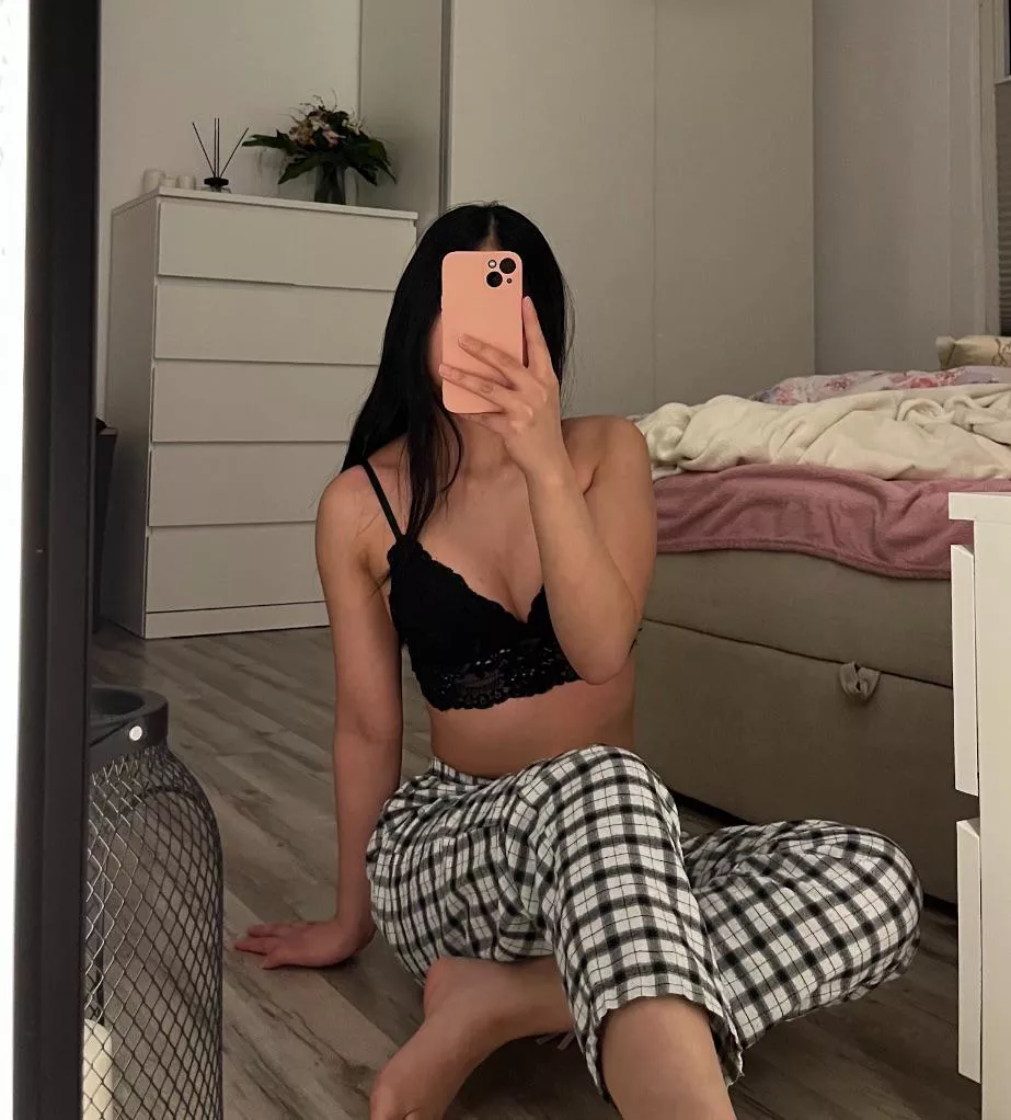 Tap you over for cozy time~