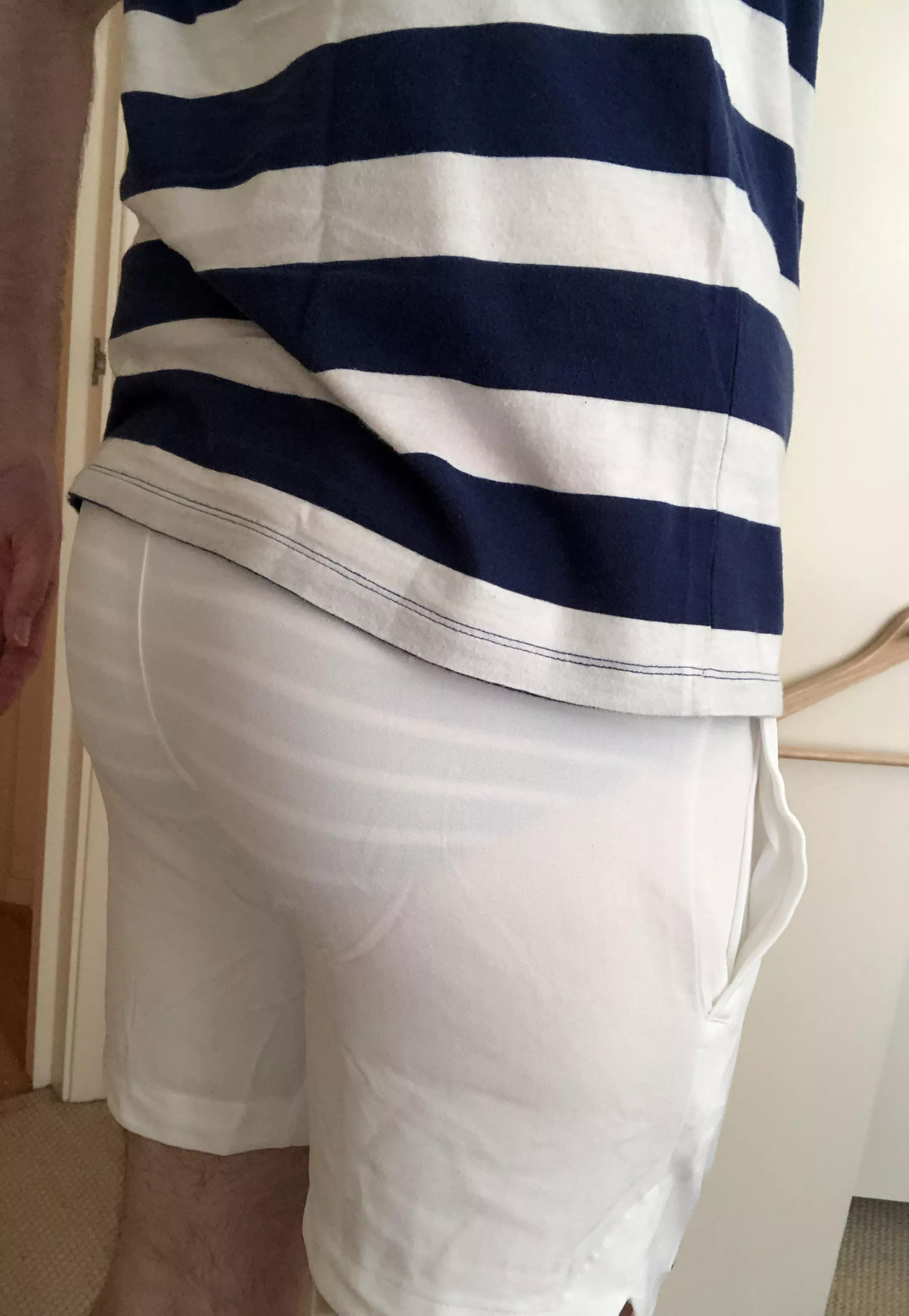 WFH Wednesday. Keeping the tennis theme going with these (unlined) Adidas tennis shorts. They might be a little too snug though…