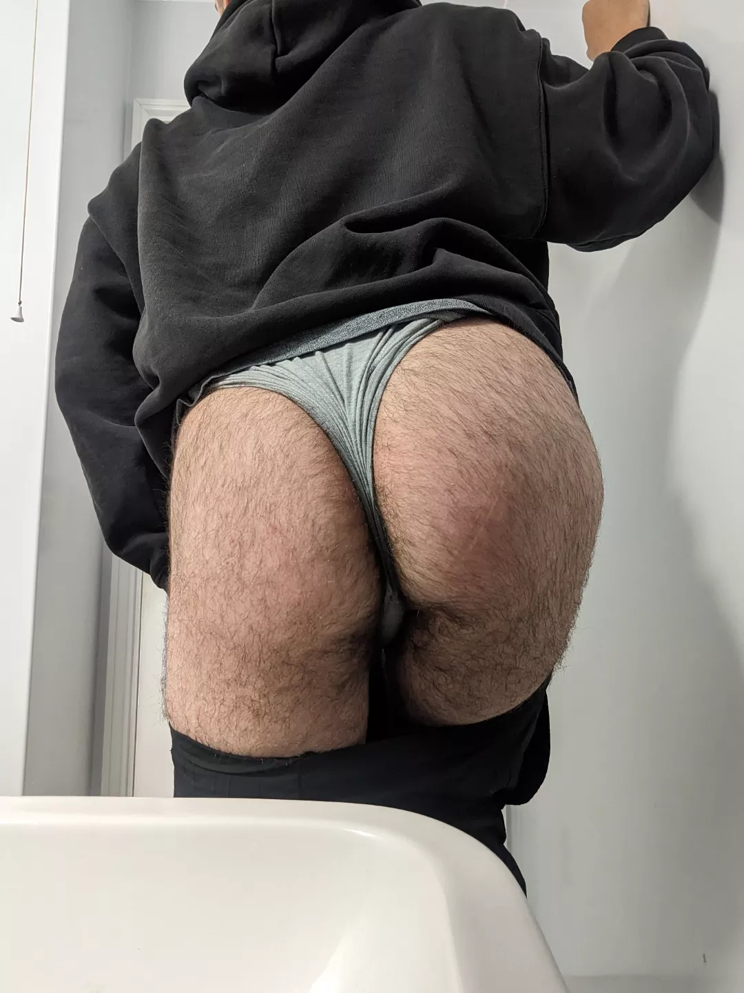 Who likes my hairy fat peach (22)