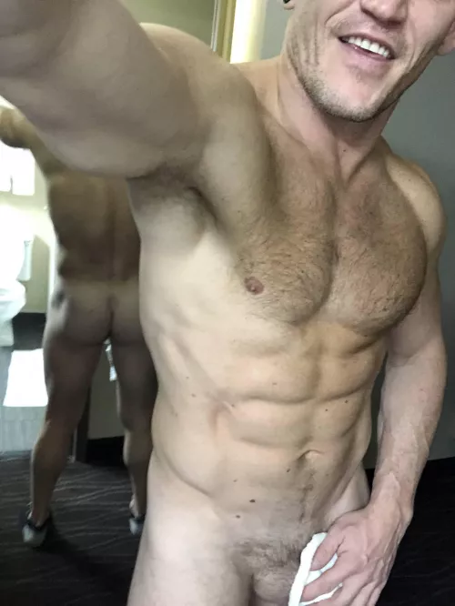 44 daddy jock. Giving you a sneak peek before i shower