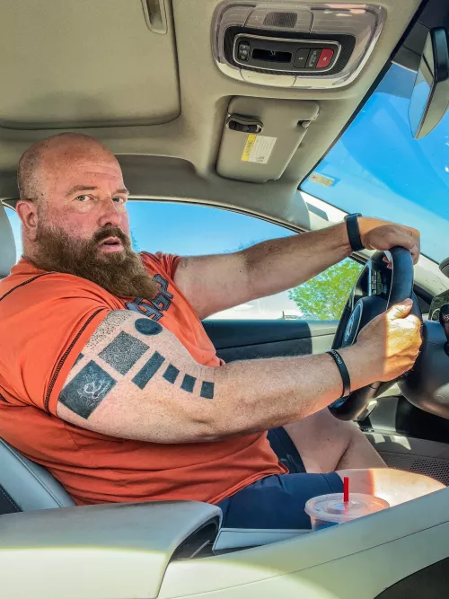 [57] Get in loser…we’re hitting arm day! 💪🏼