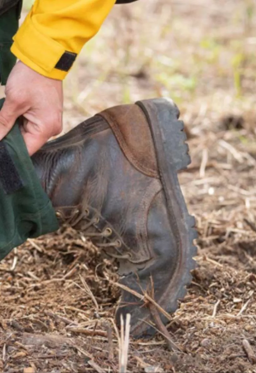 Affordable leather boots for wildland firefighting