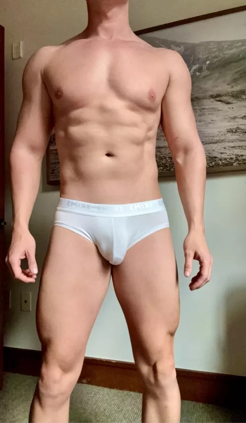 Anyone else think tighty whities are hot?