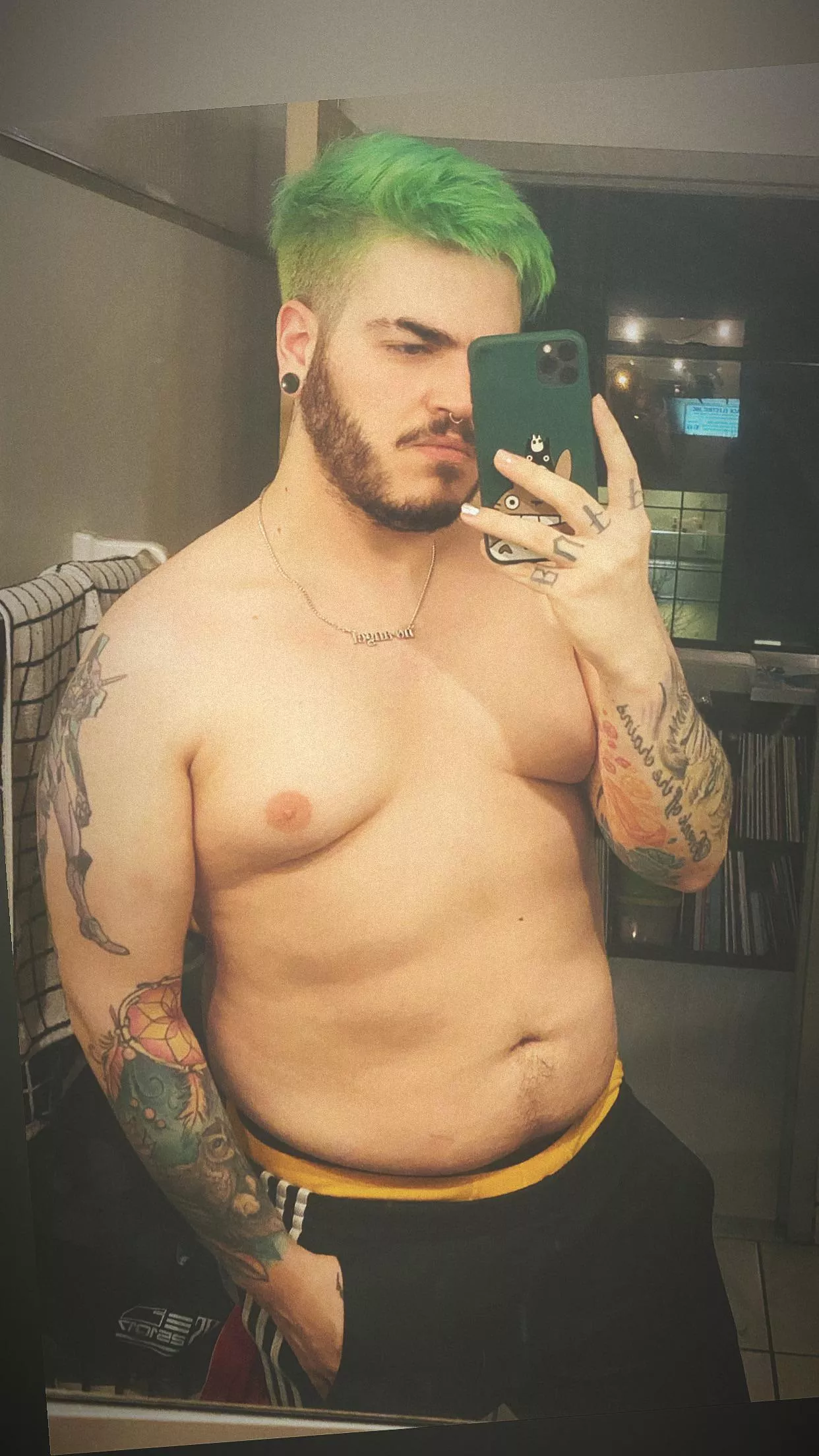 hello! my body is valid and kind to me :)