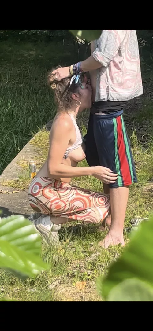 It‘s finally public-fucking-season