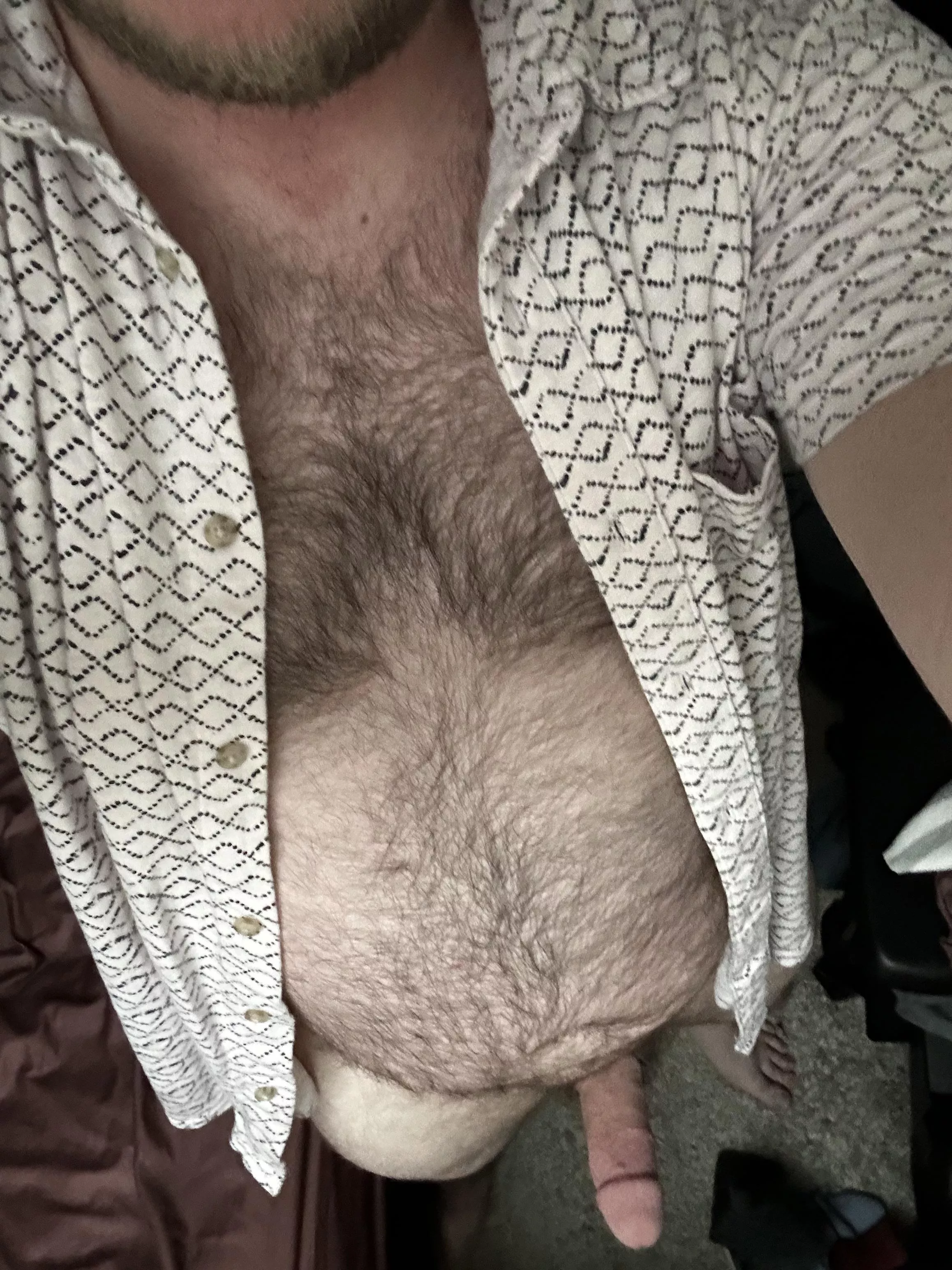 Its not naked, im still wearing a shirt 😉. You should show me yourself naked tho 😘