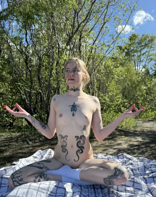 my favorite place in the park for yoga