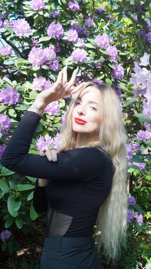 My long hair will make you horny