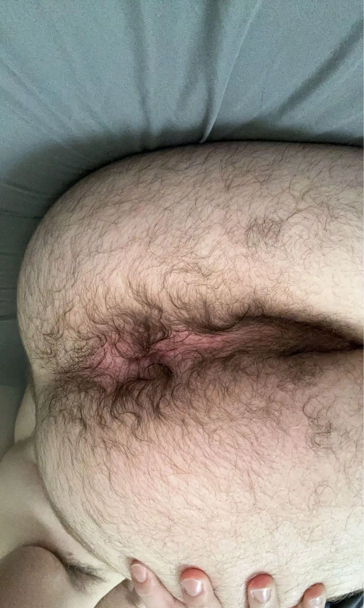 Need someone to eat this hairy college hole (20m) 