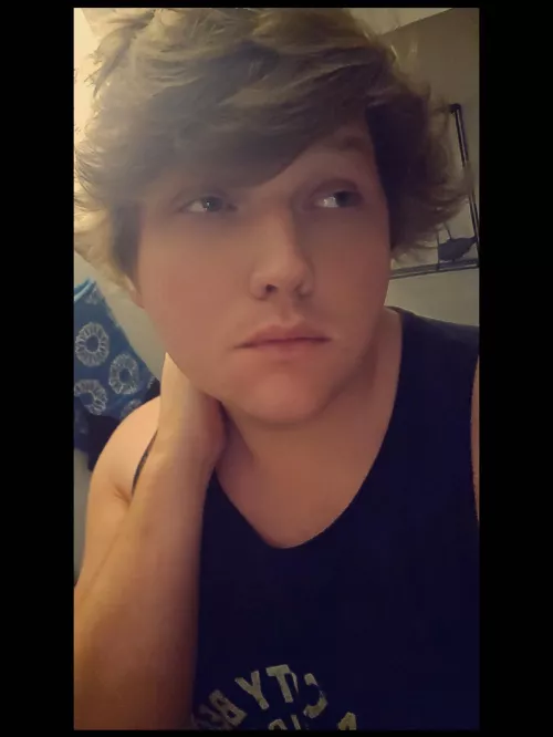 Sad Boy era.... somebody be my Playstation boyfriend. 