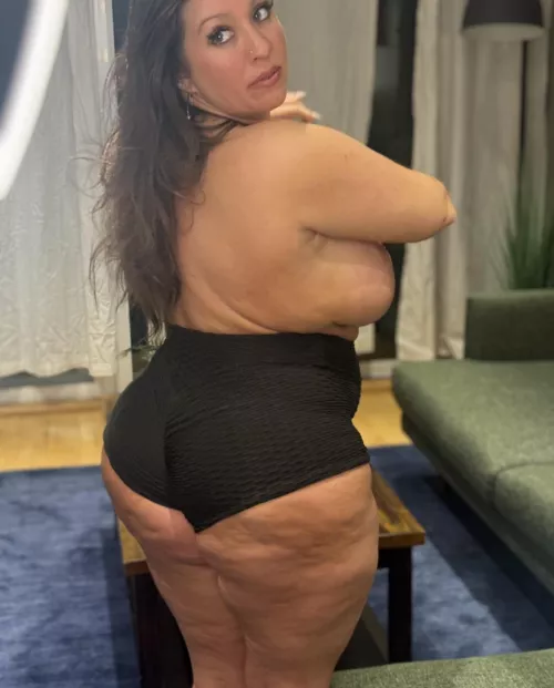 Some nice mom ripples for you 