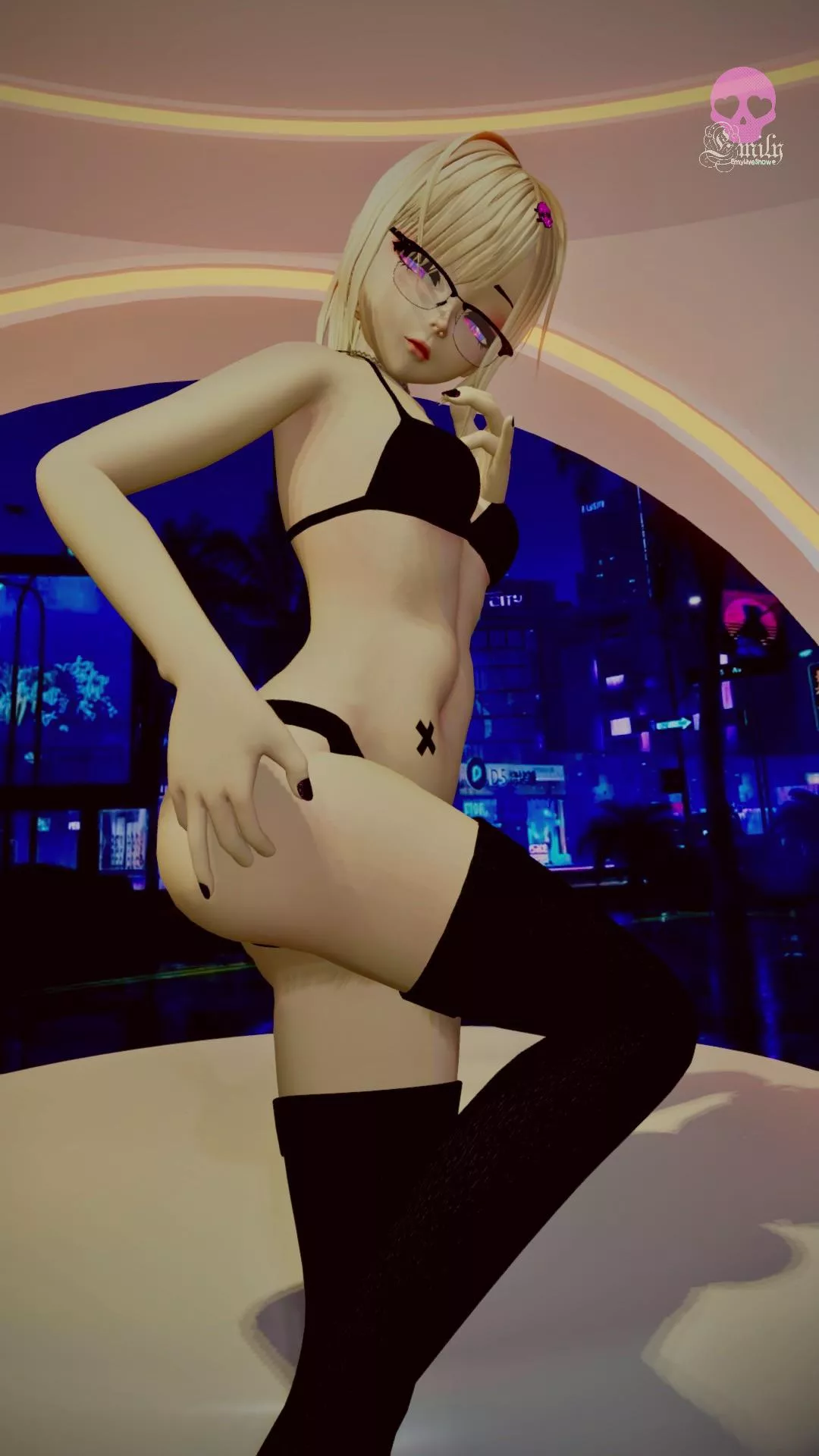 Spank this slutty ass https://chaturbate.com/emyliveshow