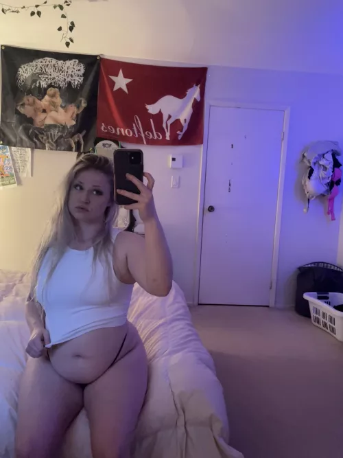 U notice ur gfs clothes keep getting tighter after the Oreo Iced Capp came out 