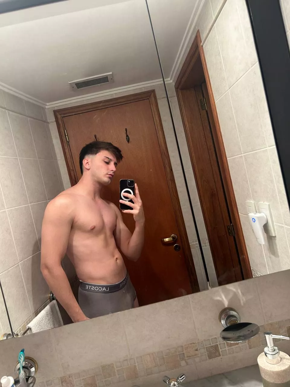 What's up with y'all!