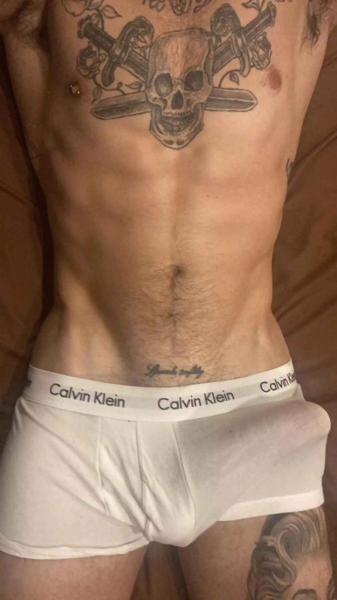 where did your eyes go first? 👀