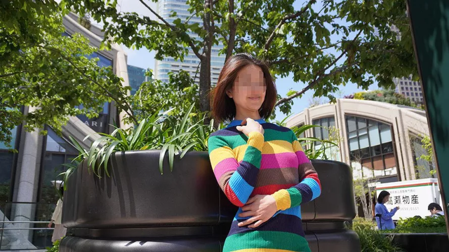 42 yo. Japanese woman. I know a lot of things 