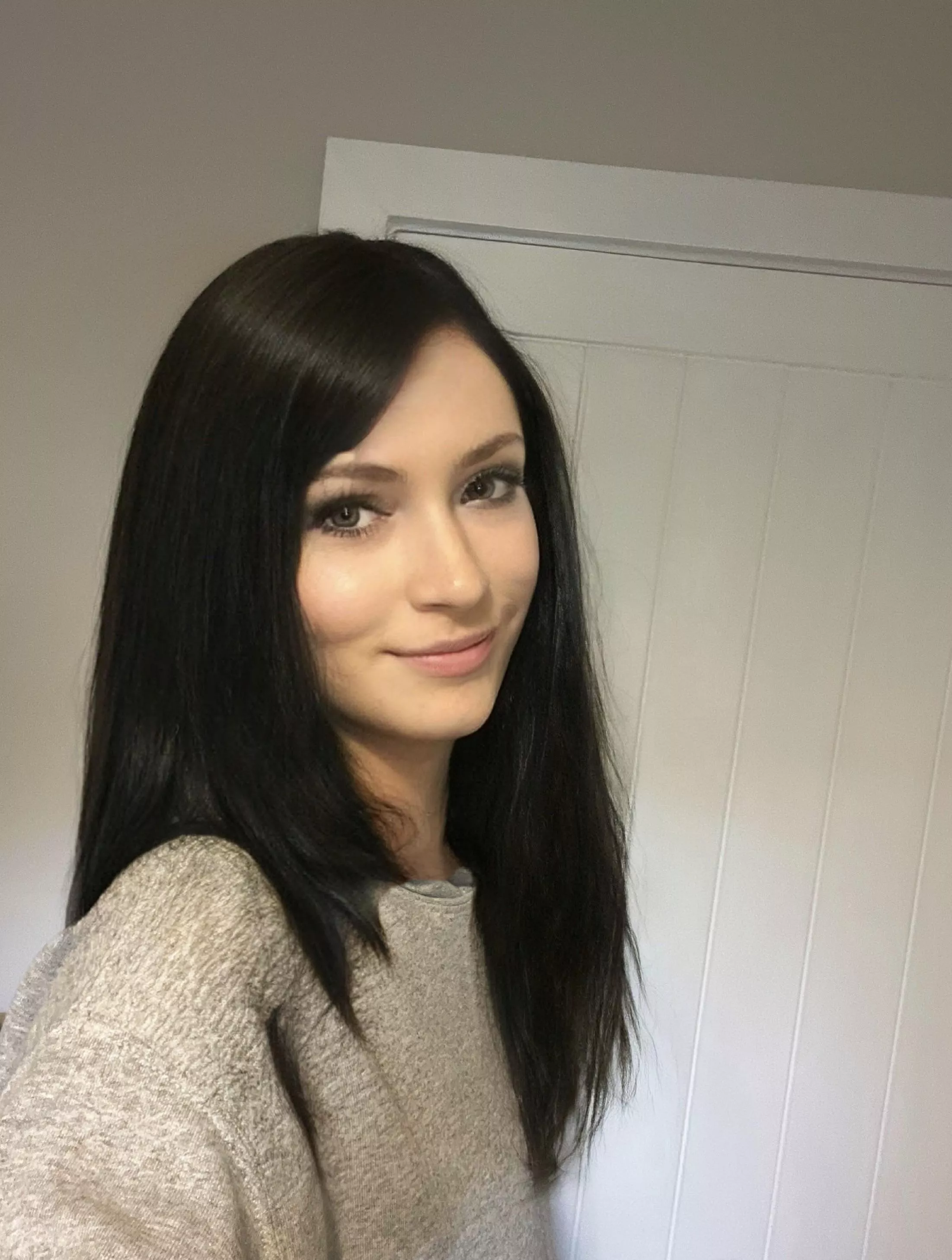 Cute enough to be your girlfriend? 🥰