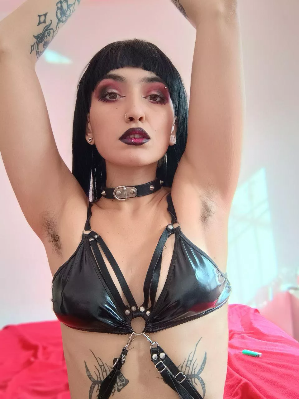 Hey baby, do you wants to smell