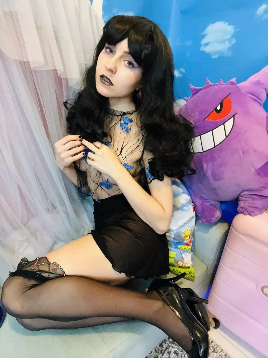 I hope to lure you into my gamer girl lair… double battles and deep throating are on the menu 🖤 [f]