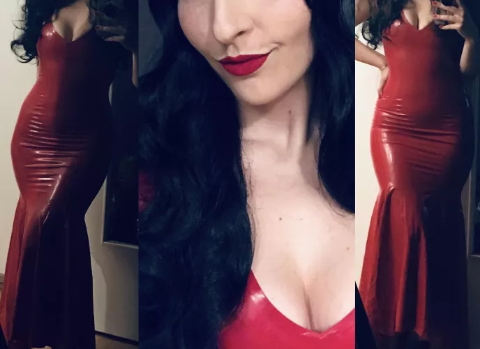 I love latex dresses 💋✨