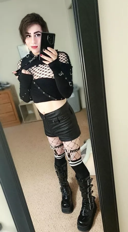 I love this new outfit!!