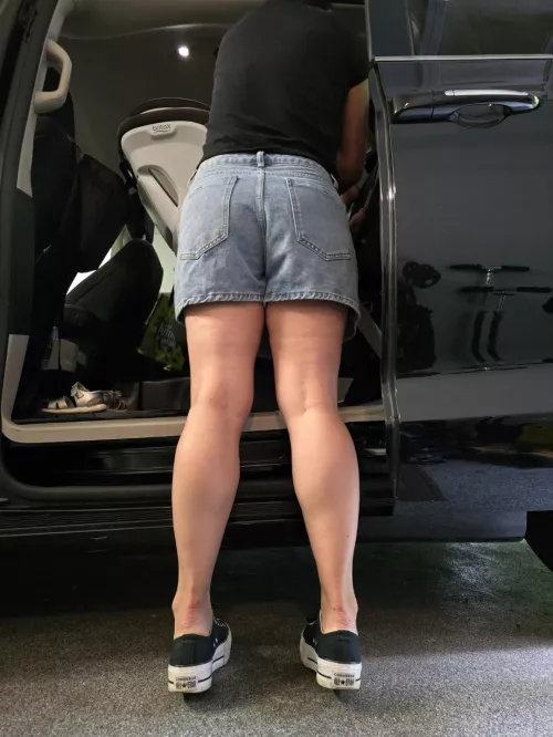 Loading the minivan in my chucks! 