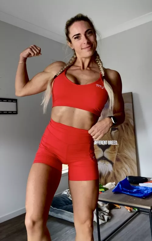 muscle girl flexing for you ;)