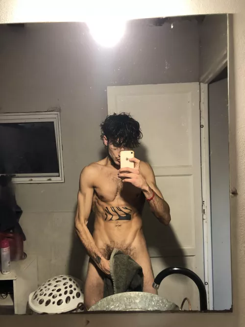 Say yes and vote if you want some slutty photos in your dm