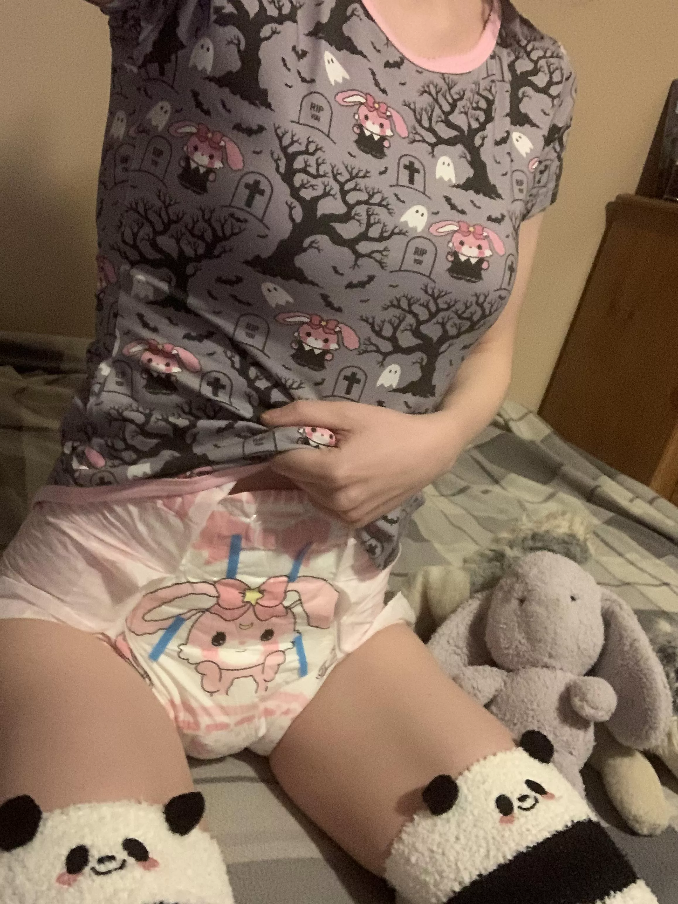 Thanks to Donations from Some Lovely Supporters I have Diapers Again!! And a New Outfit! 🤩💕