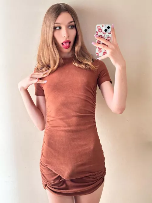 This pose is a little embarrassing…