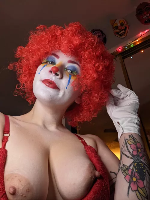 You're not afraid of clowns are you? 